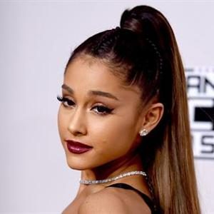 Ariana Grande Reflects on ''Tough Month'' in Emotional Plea